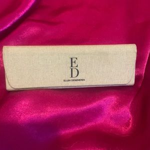 Ellen DeGeneres glasses case good condition very clean inside